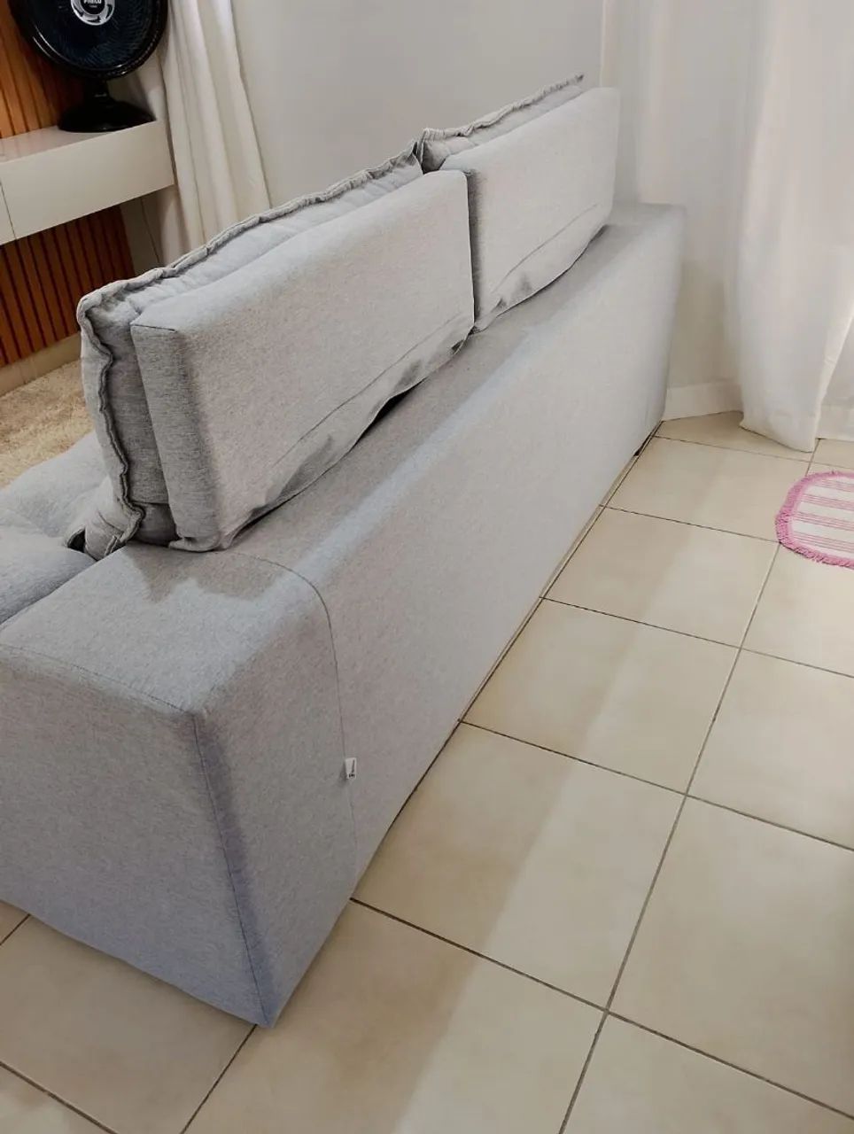 Sofá linho cinza 2.15 impecável e com garantia, sem mancha e sem detalhes  - Foto 5