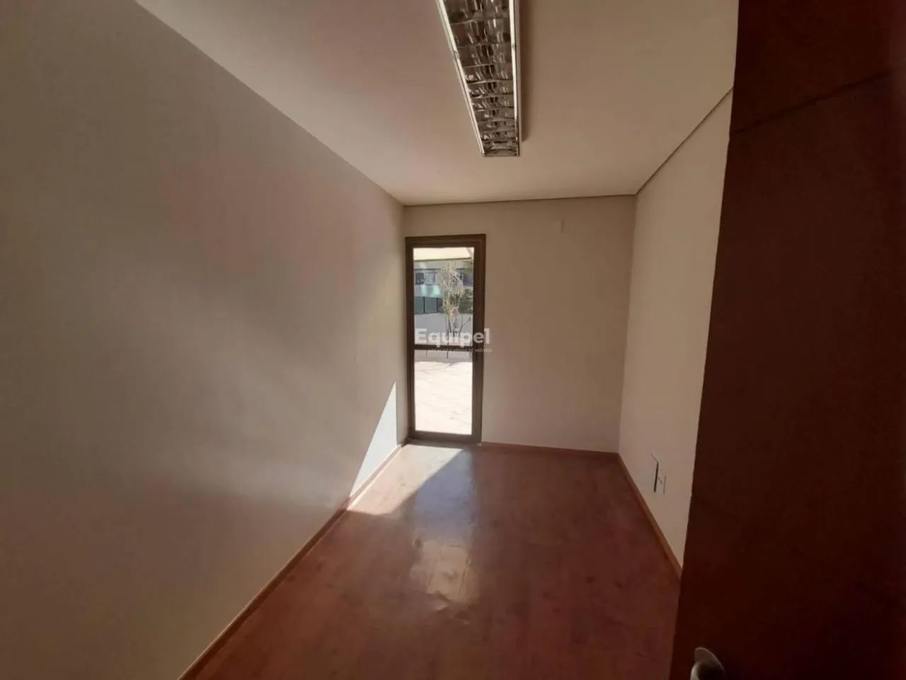 Ampla Sala Comercial de 220m² na Savassi - Localização Estratégica - Foto 4