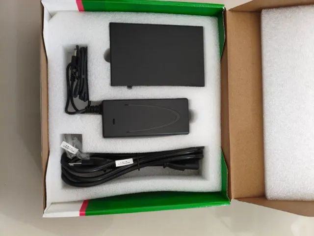 Switch 4P POE Intelbras - Foto 2