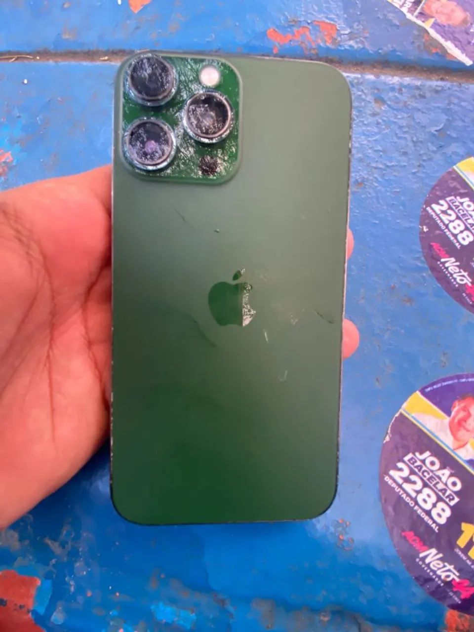 Iphone xr na carcaça 