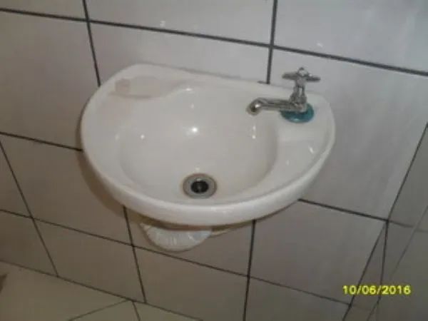 Alugo Quitinete em Nova Iguaçu - Foto 5