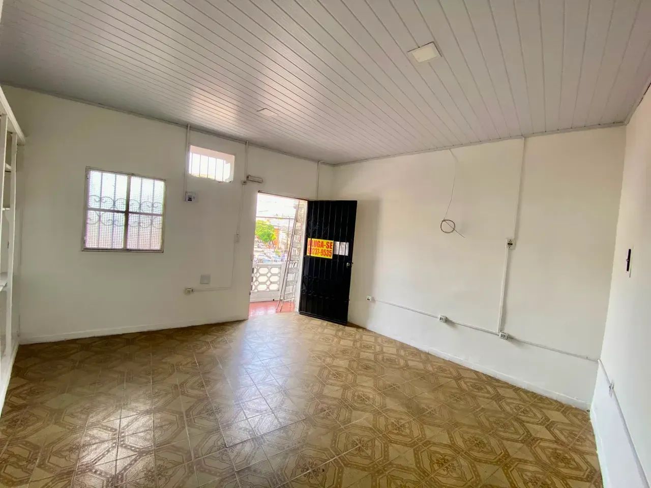 Alugo sala comercial de 17 m² no Centro - Foto 3