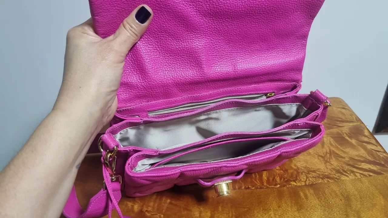 Bolsa Luiza Barcelos Nova, com alça  de mão e tiracolo - Foto 2