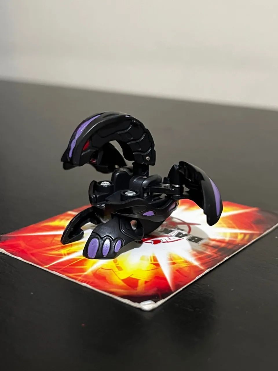 Bakugan Darkus Wavern