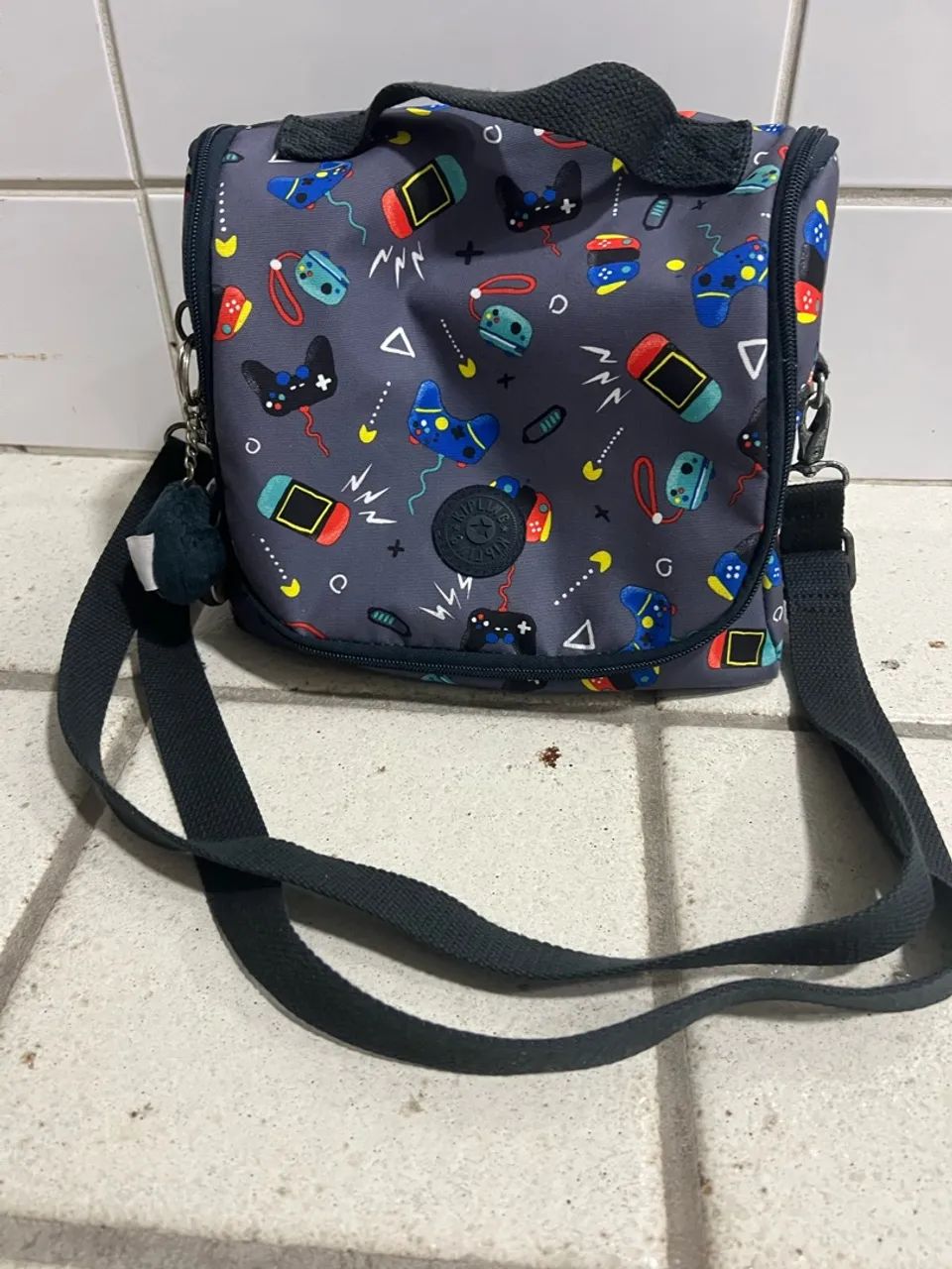 Bolsa Klipling Original acompanha lancheira - Foto 4