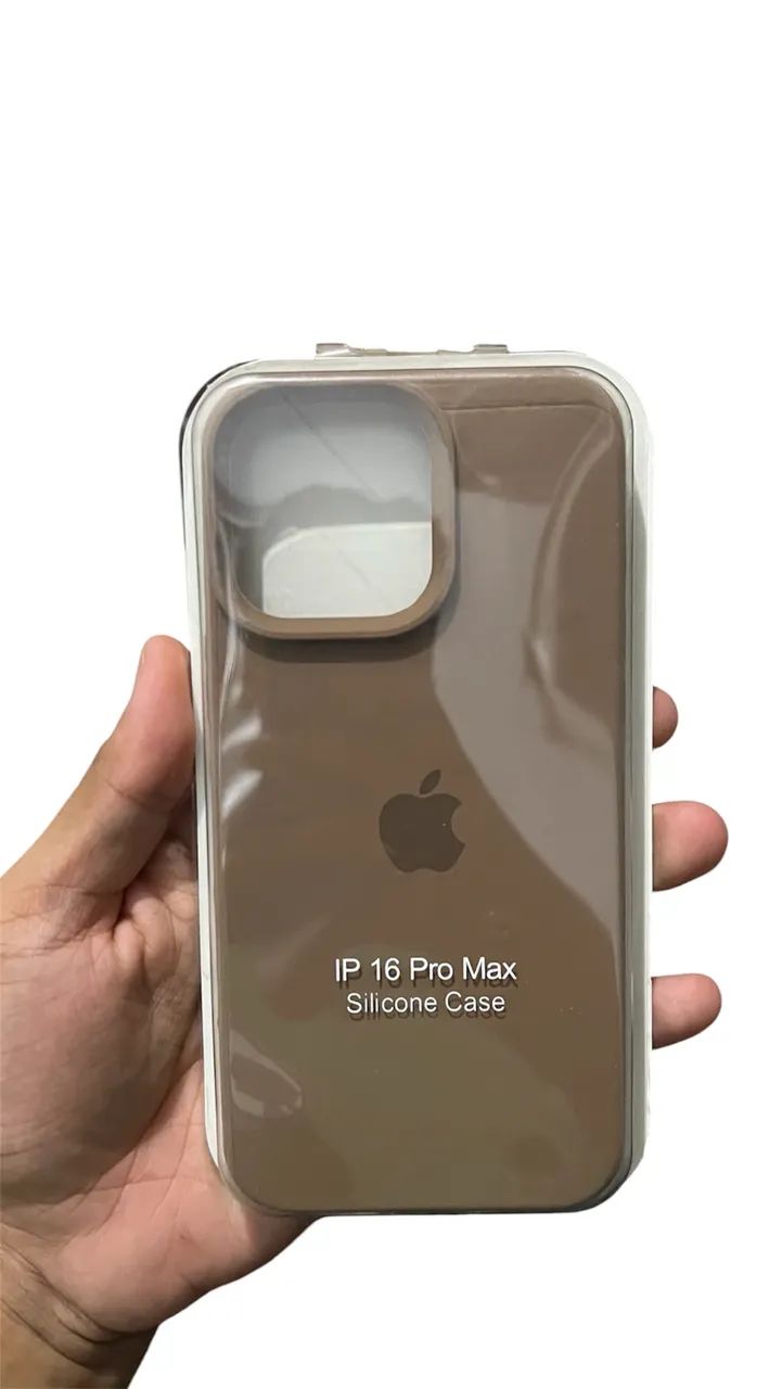 Capinha silicone premium iPhone 16 pro max - Foto 2