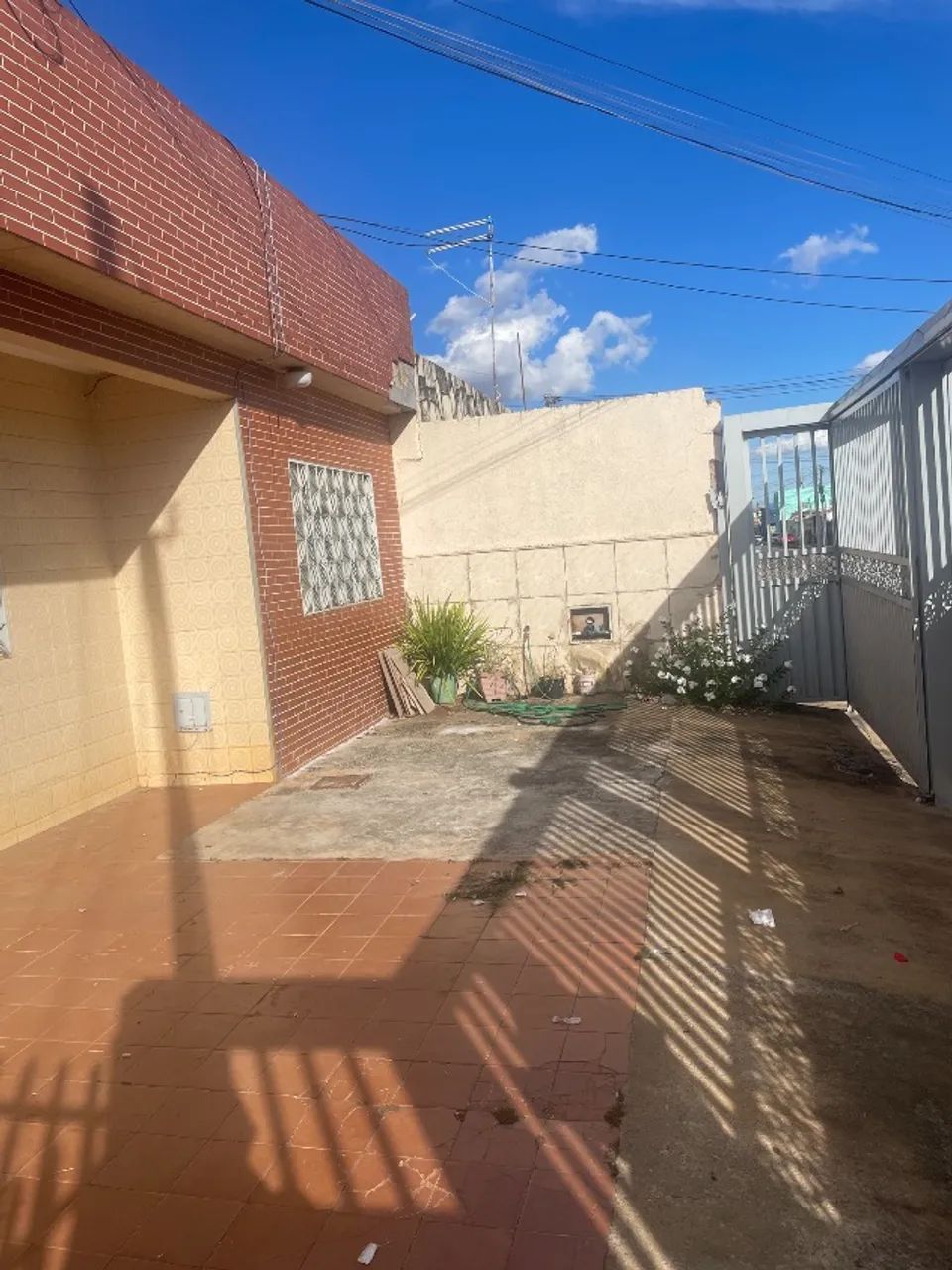  Aluga-se quarto, com agua + luz + internet + garagem  - Foto 3