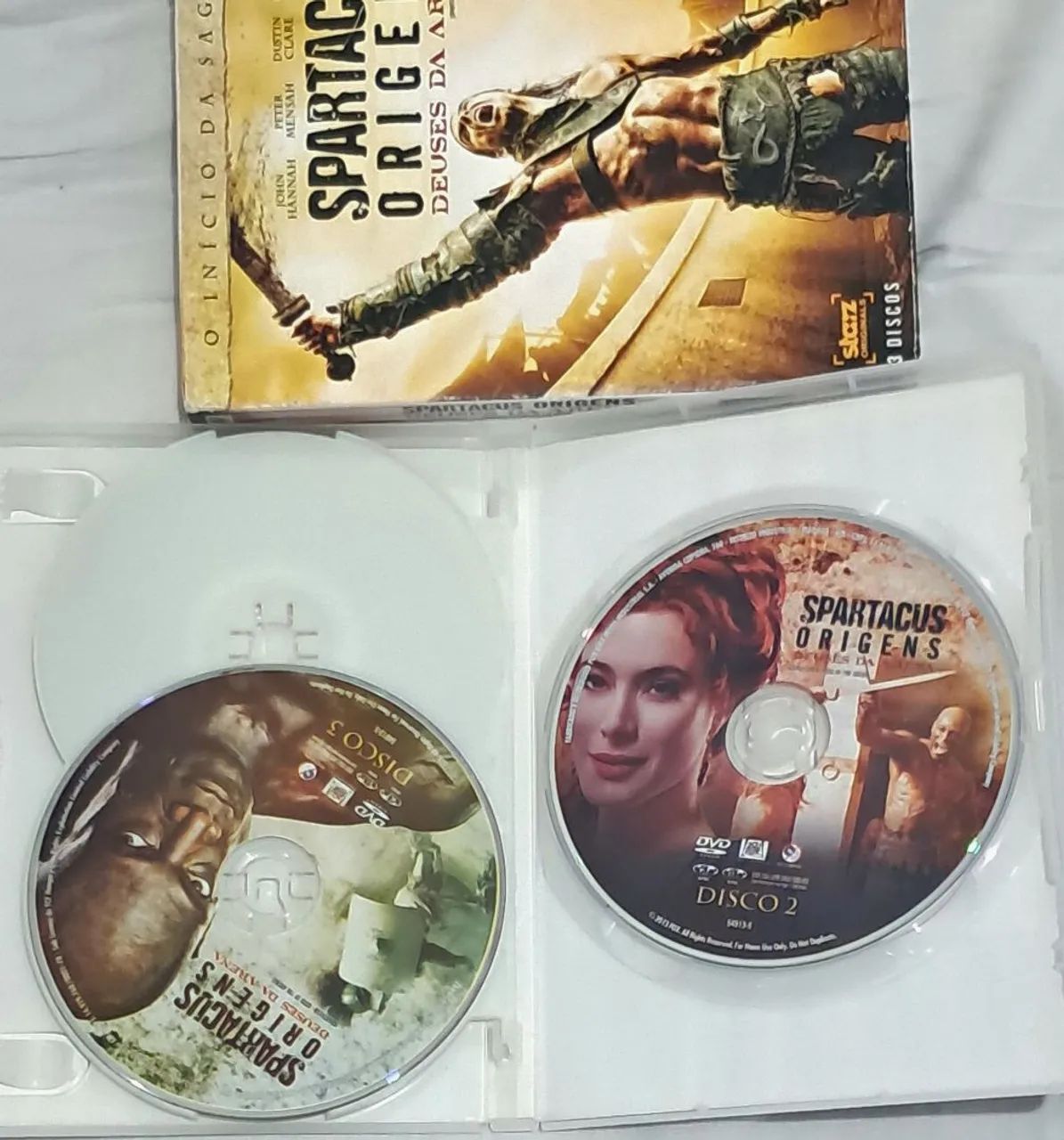 Box DVD Spartacus: Origens - Deuses da Arena (3 Discos - Luva Original) - Foto 4