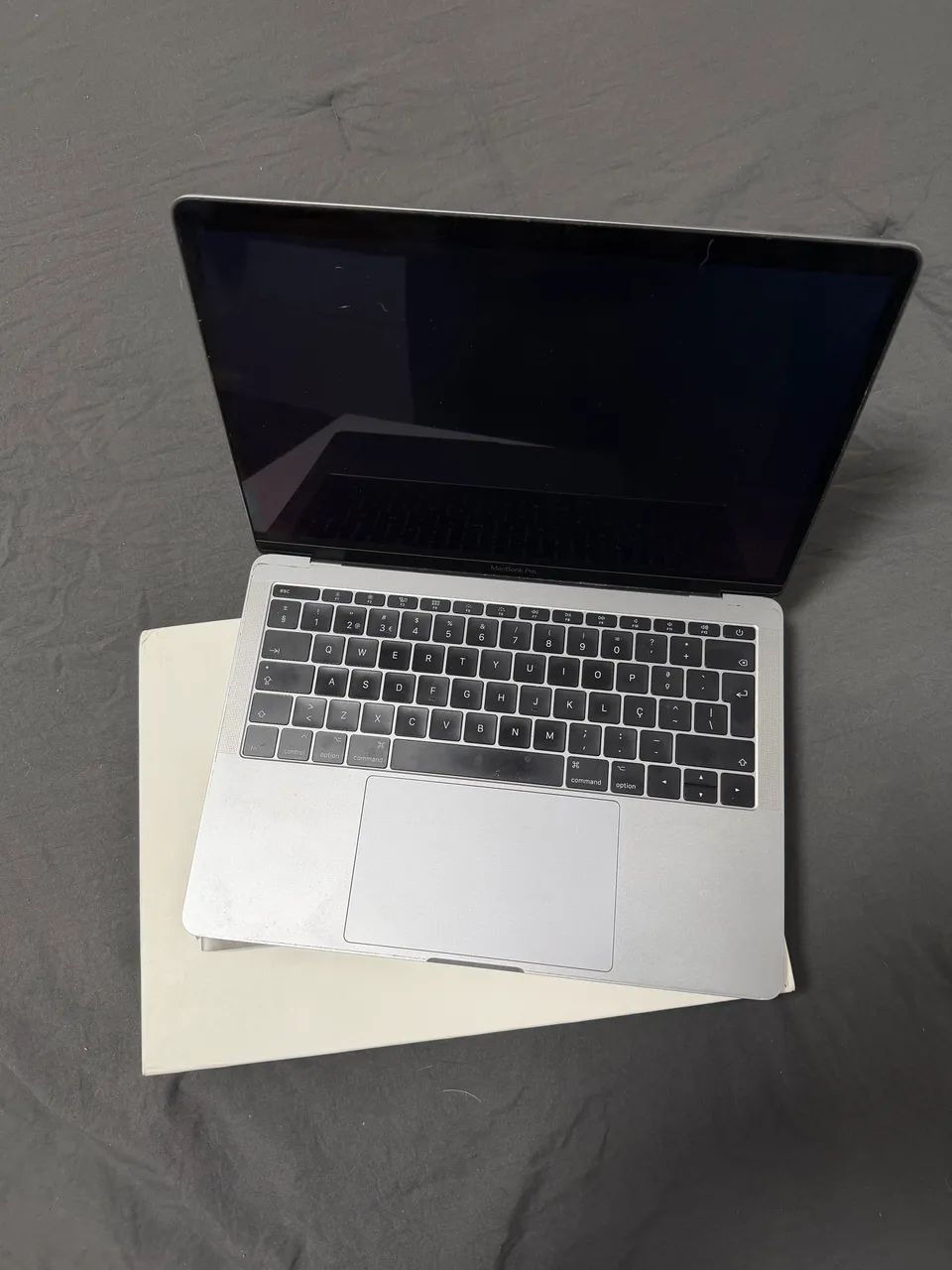 MacBook Pro 13? 2017 | Intel i5 | 8GB RAM | 256GB SSD | Caixa