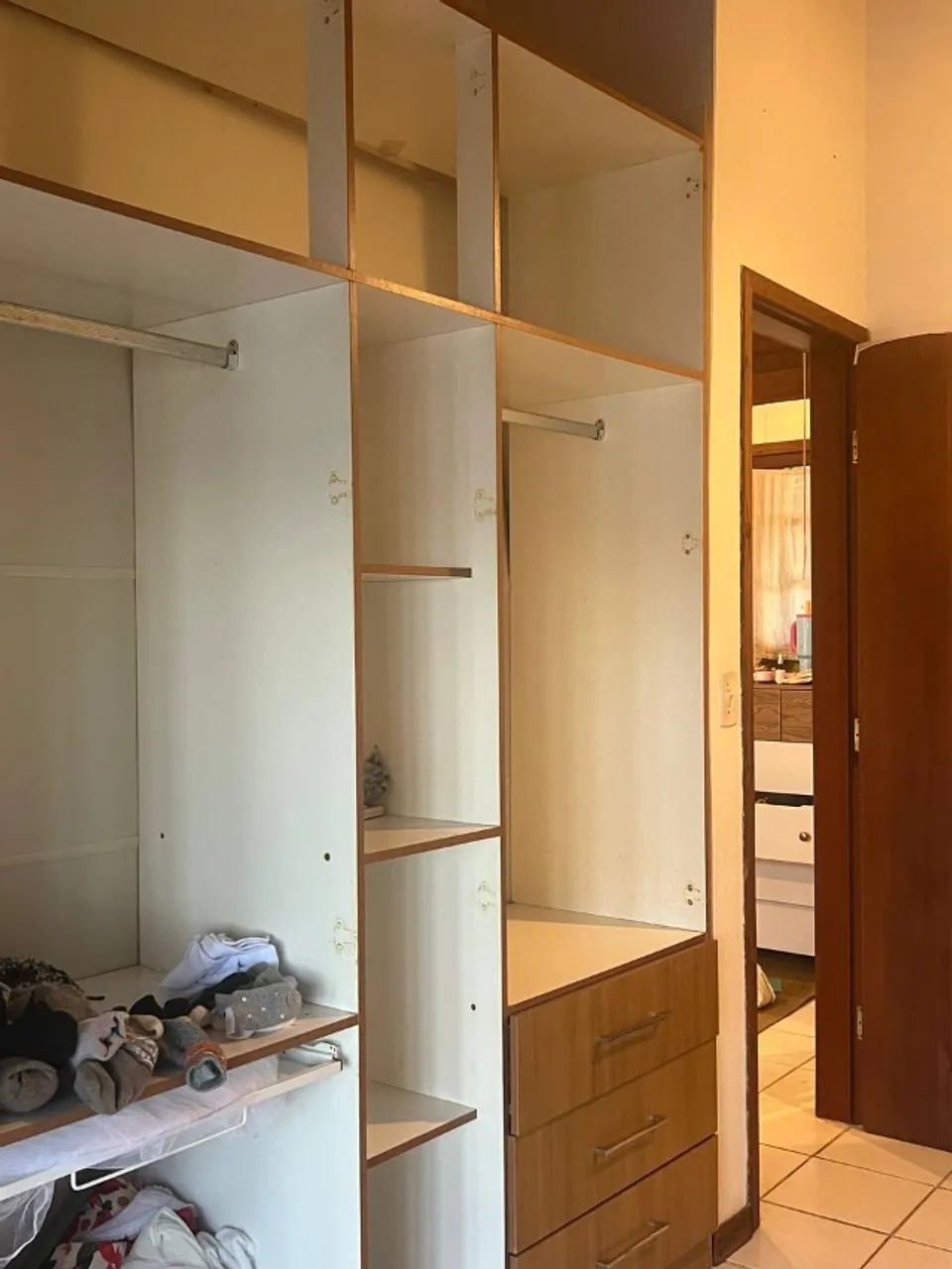 Guarda-roupa 5 portas - Foto 2