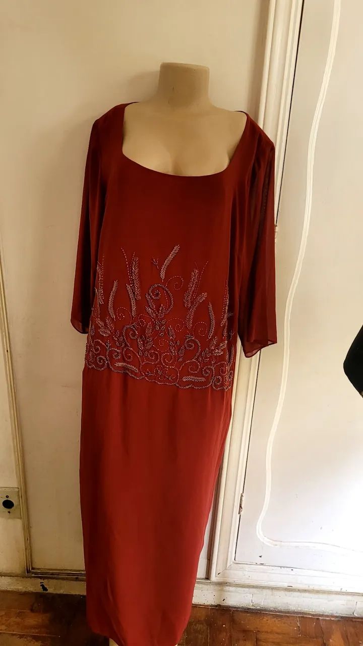 Vestido de festas 52 vinho