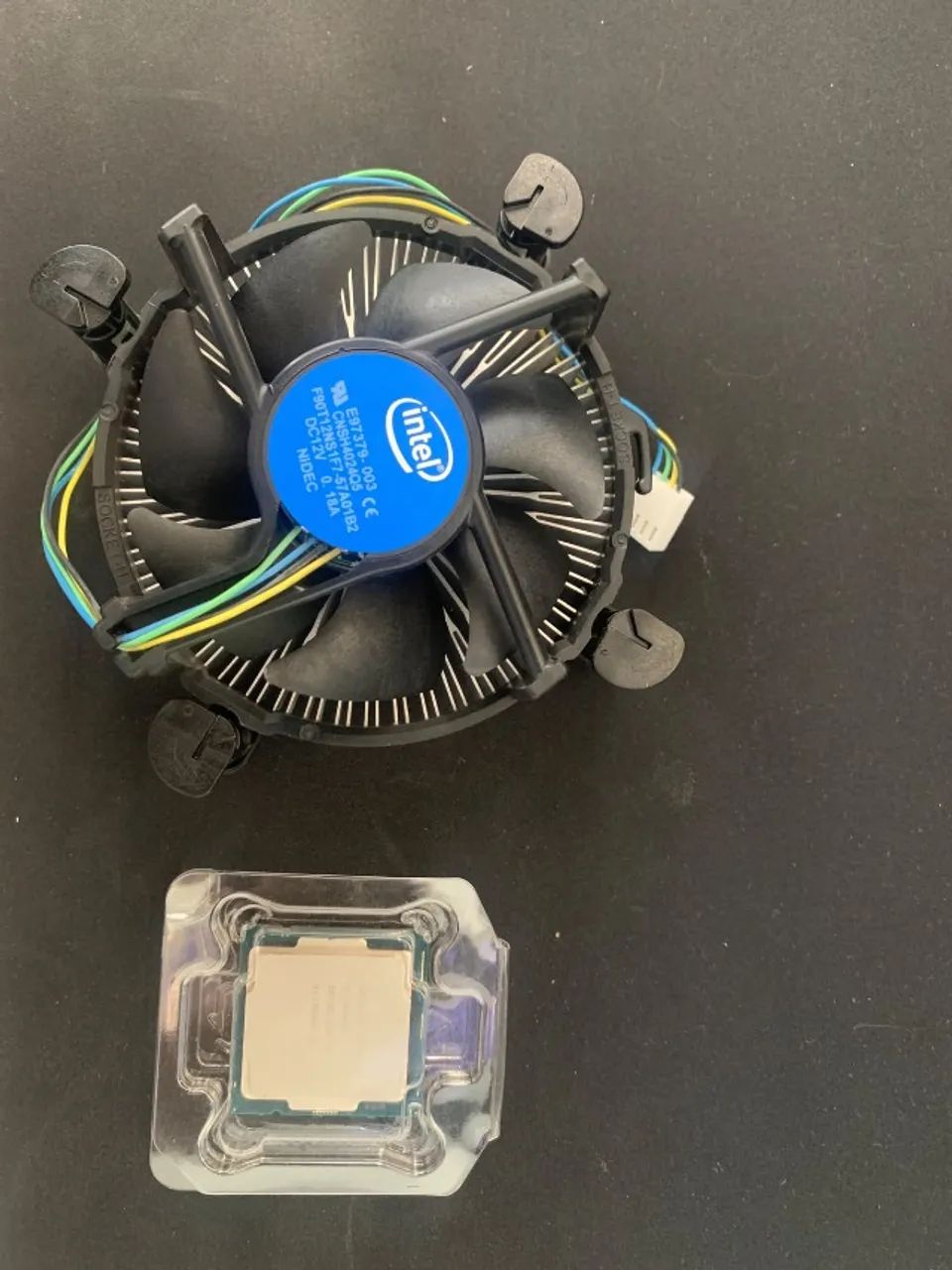 Intel Core i5-10400F 10ª Geração + Cooler Original Intel | LGA1200