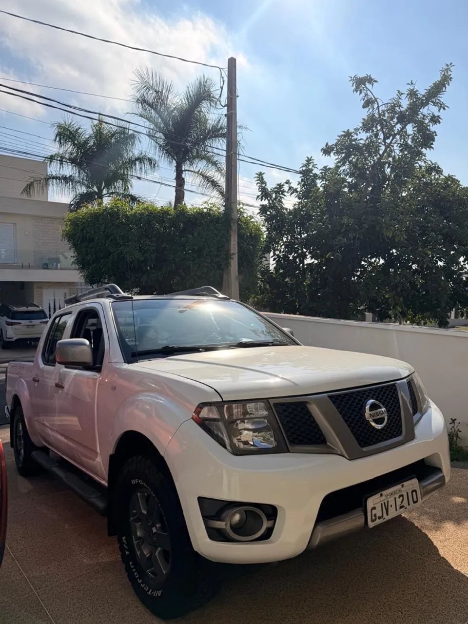 Nissan Frontier Frontier SV AT. CD 4x4 2.5 TB Dies. Aut. 2016