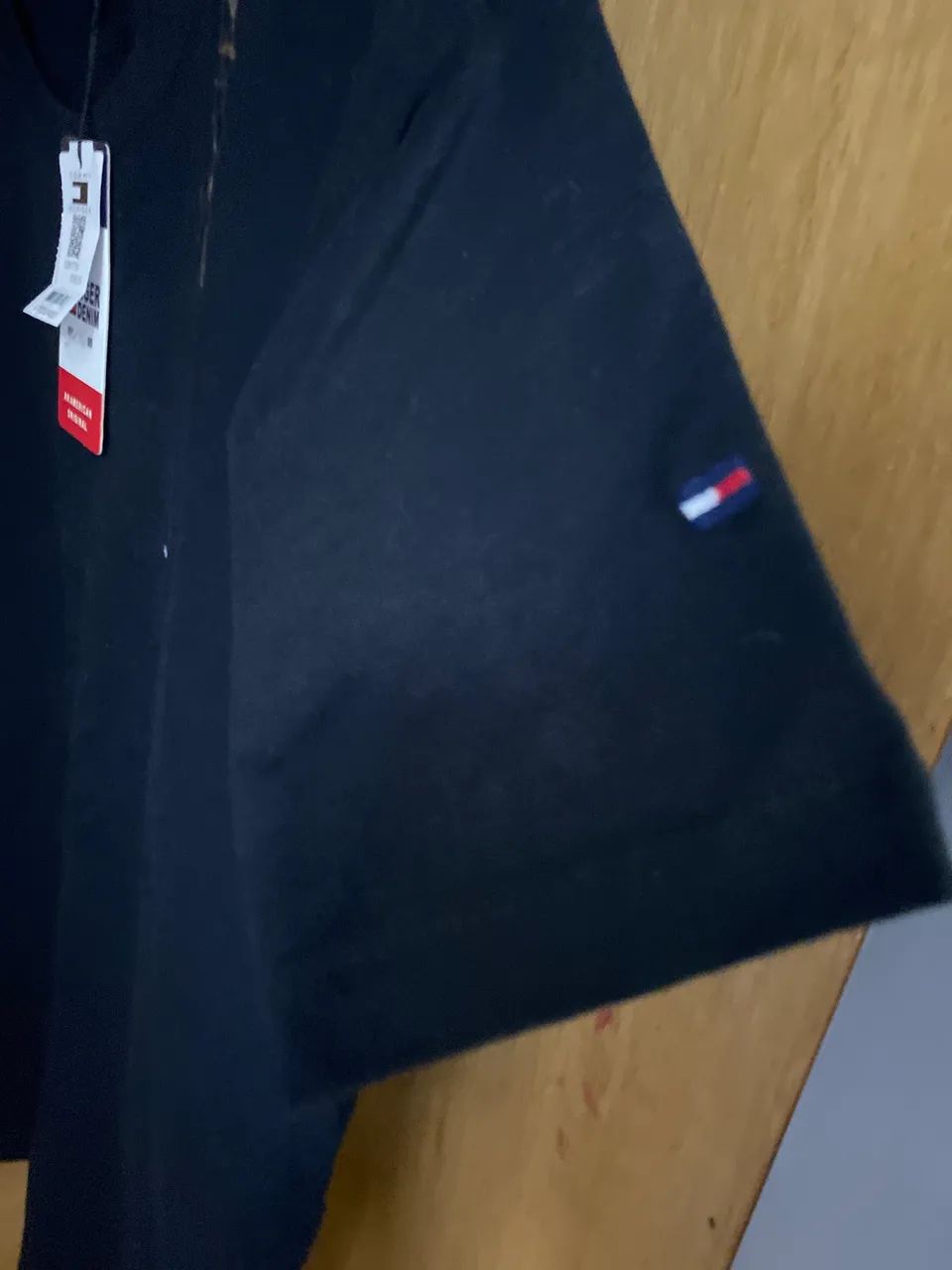 Camiseta Tommy Hilfiger básica - Foto 3