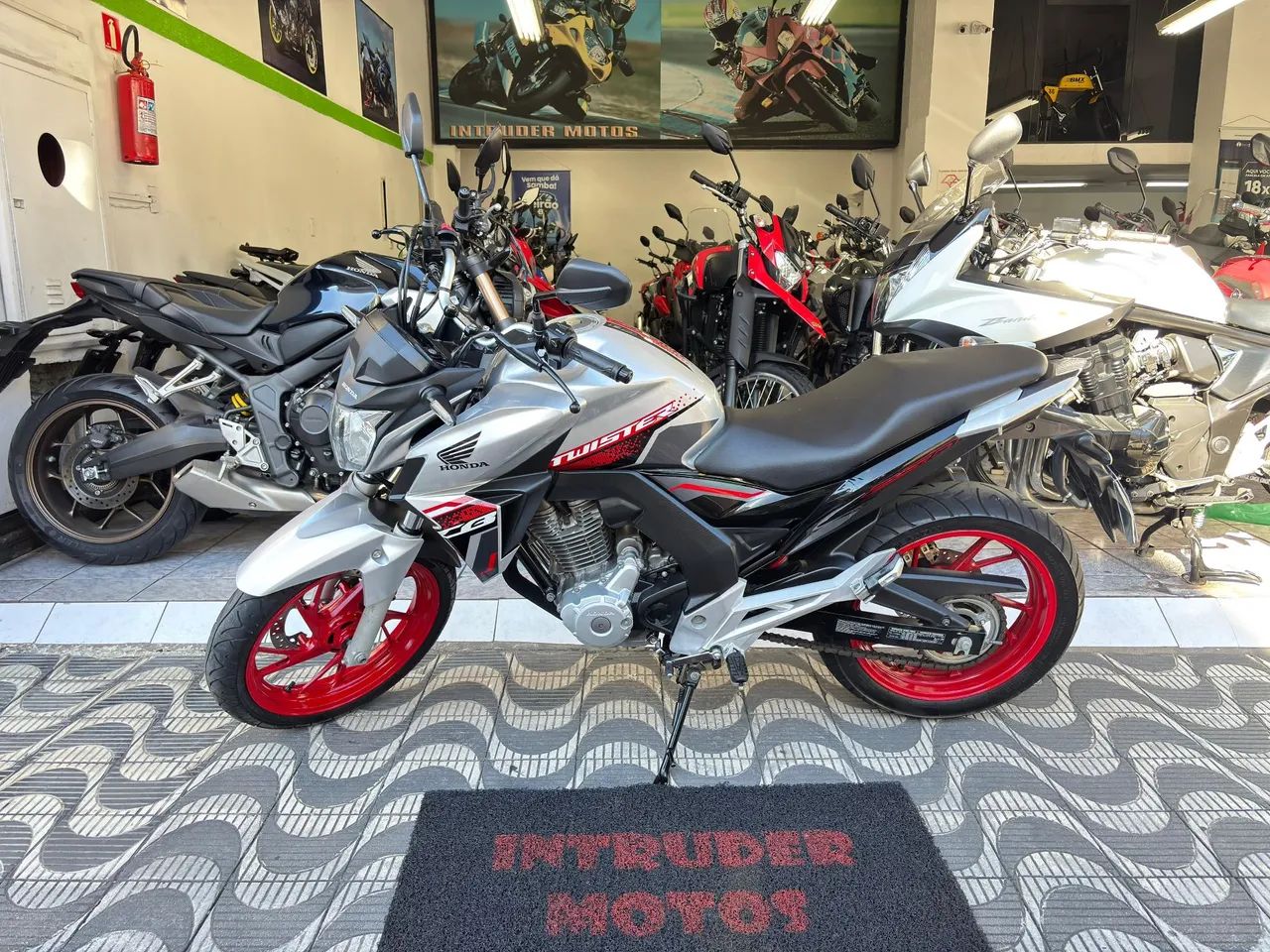 Cb Twister 250 