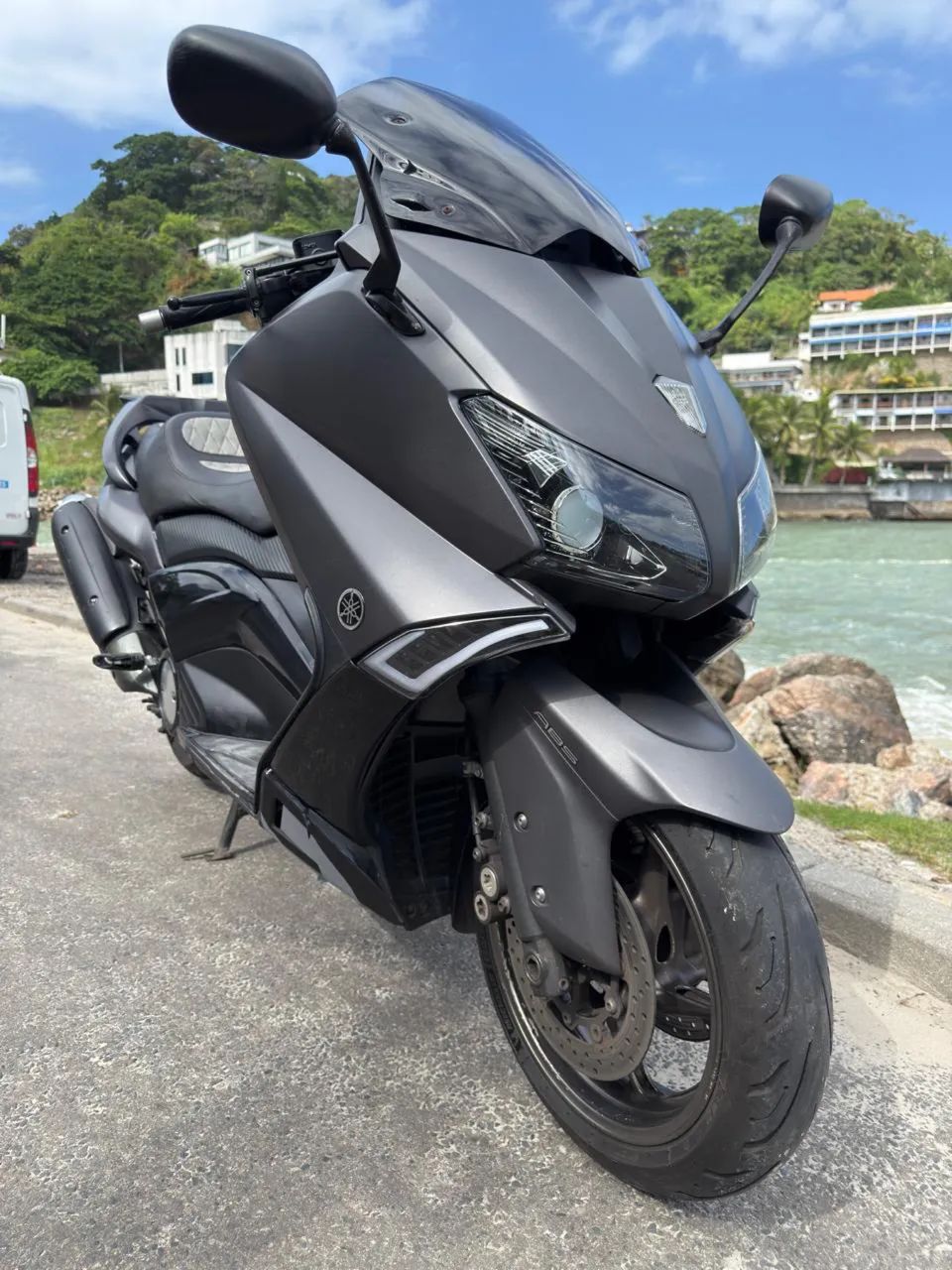 Scooter Tmax 530