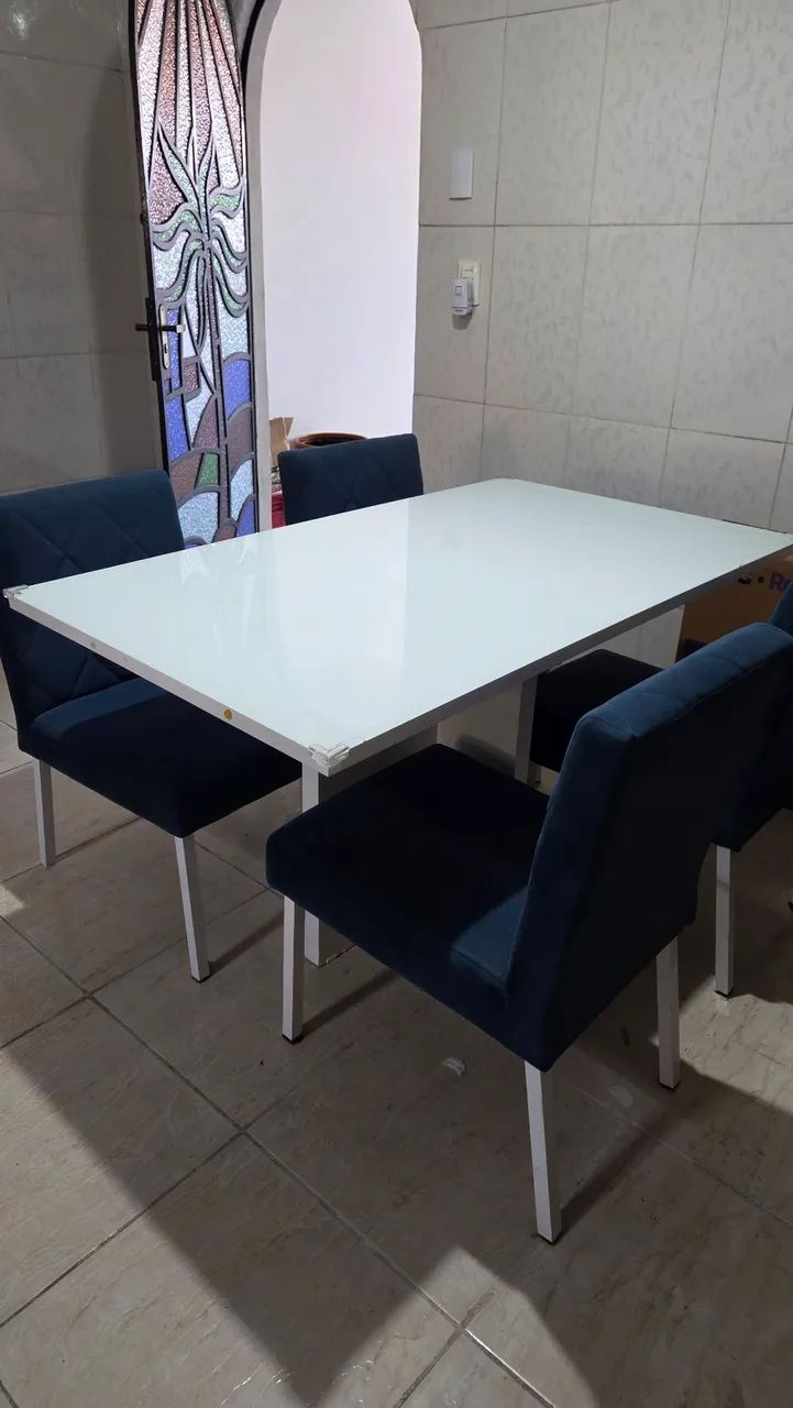 Mesa com 4 cadeiras - Foto 2