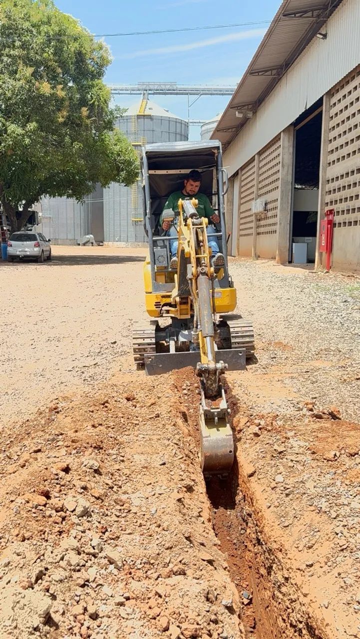 Locação de mini máquinas de terraplenagem mini escavadeira carregadeira   - Foto 4