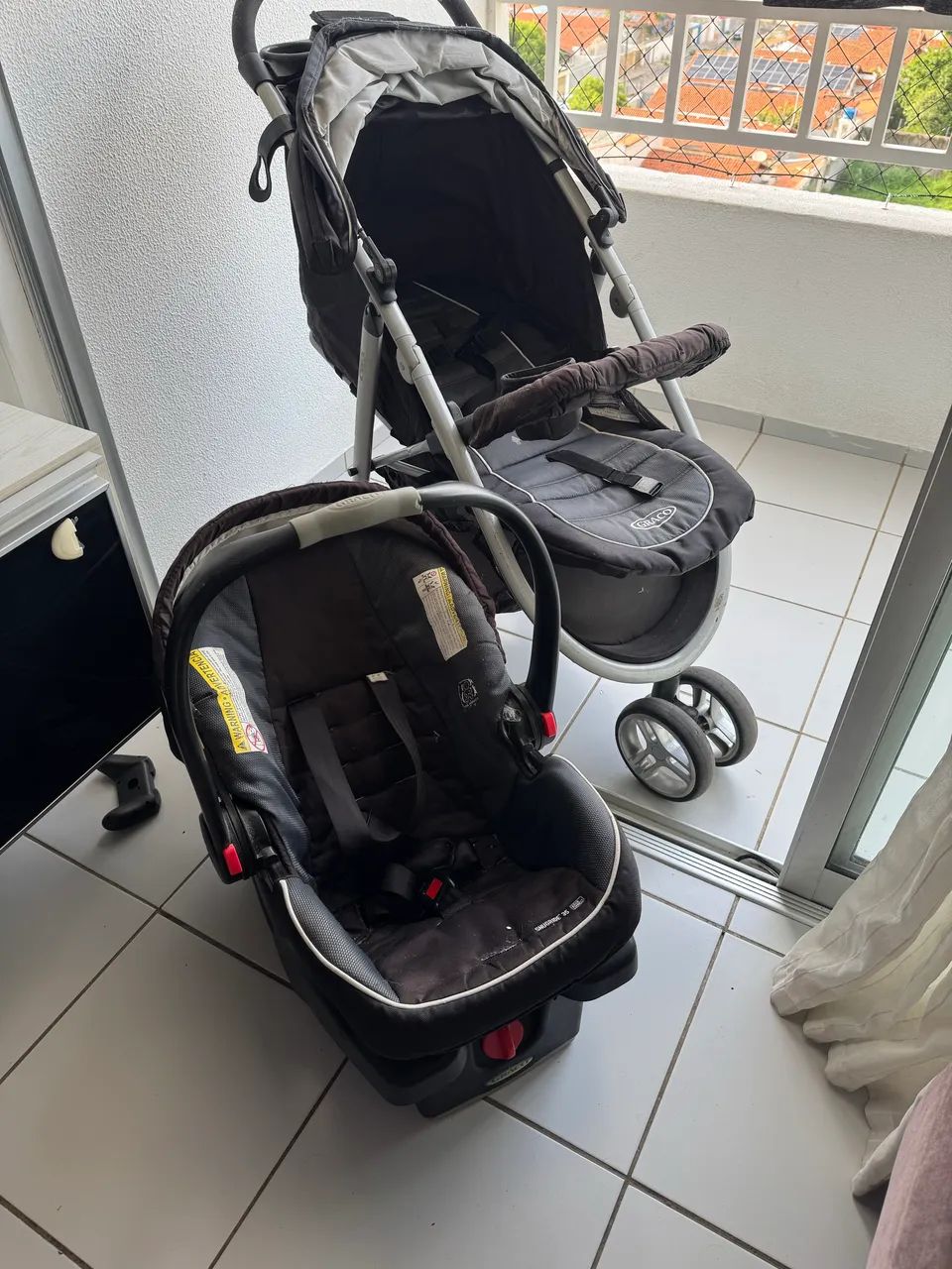 Carrinho de bebê com bebê conforto GRACO - Foto 2