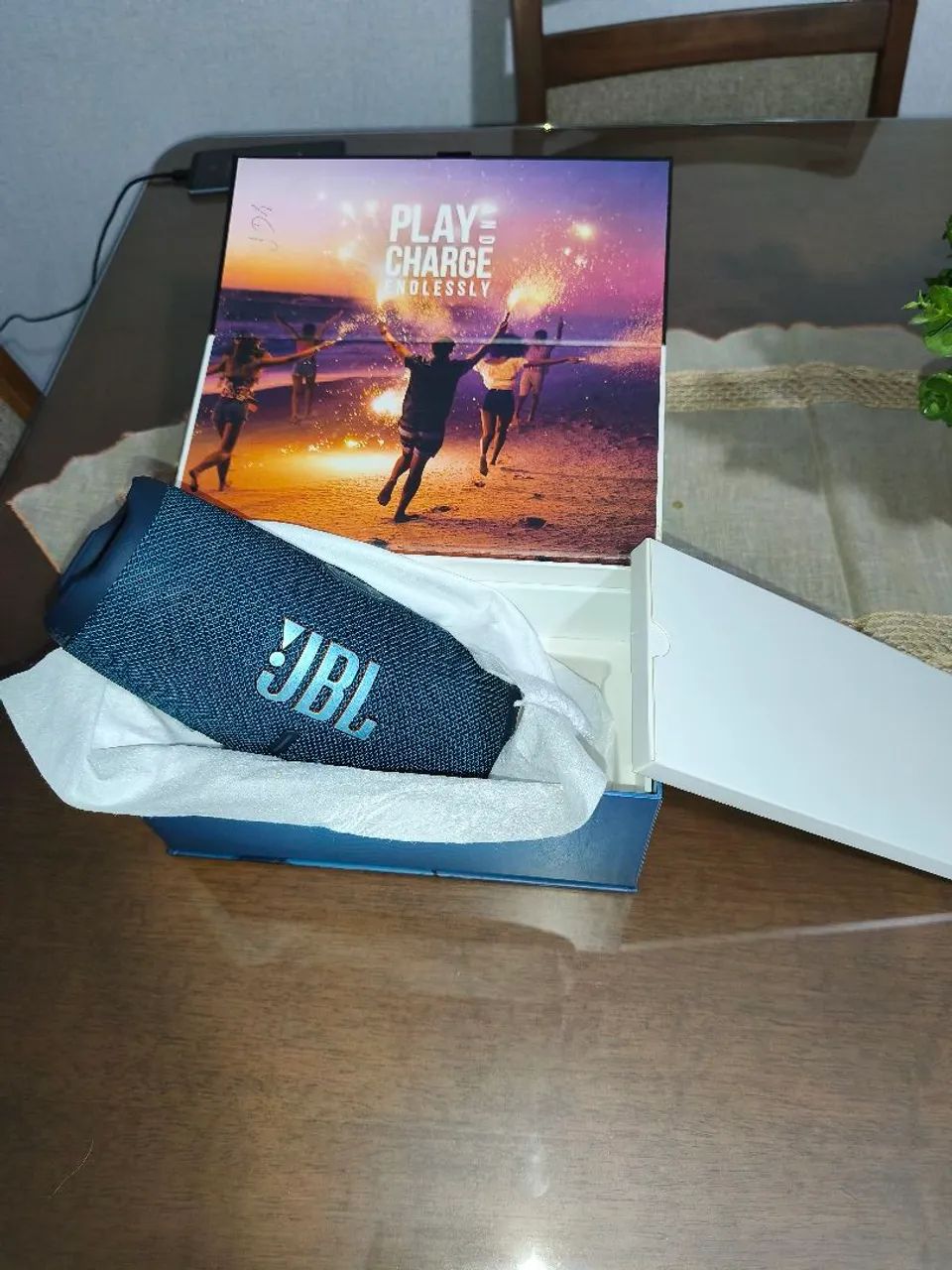 Caixa de som JBL Charge 5 de Barbada 