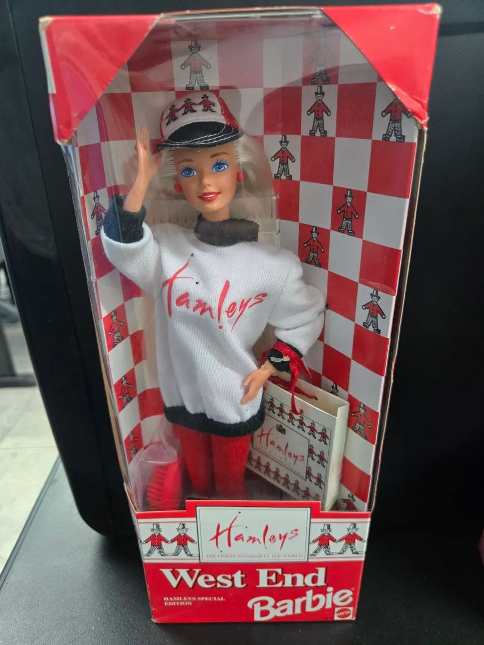 Barbie Boneca Hamleys West End 15513 1995<br>