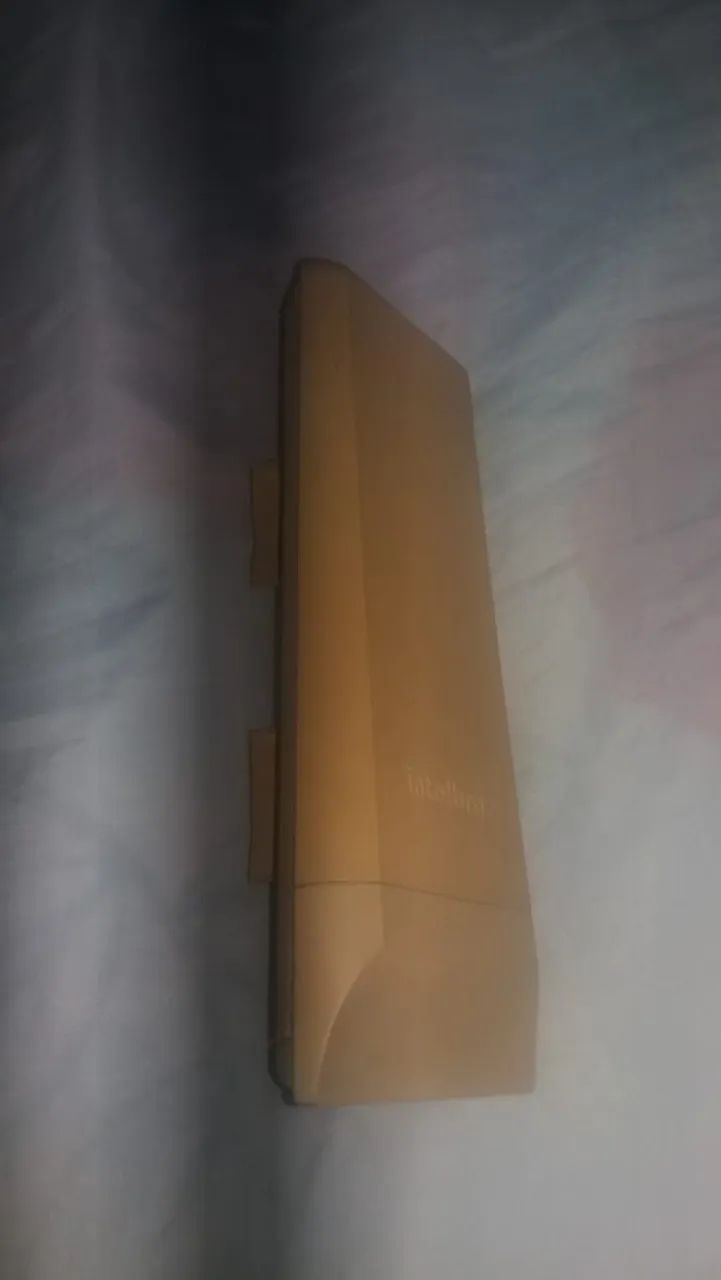 WOM 5000 MIMO Antenna, Internet Radio
