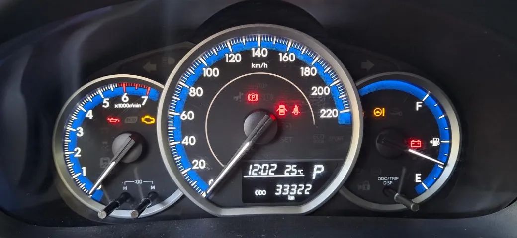 Toyota Yaris XL Sedan 1.5 Flex 16V 4p Aut., foto 6 de 10