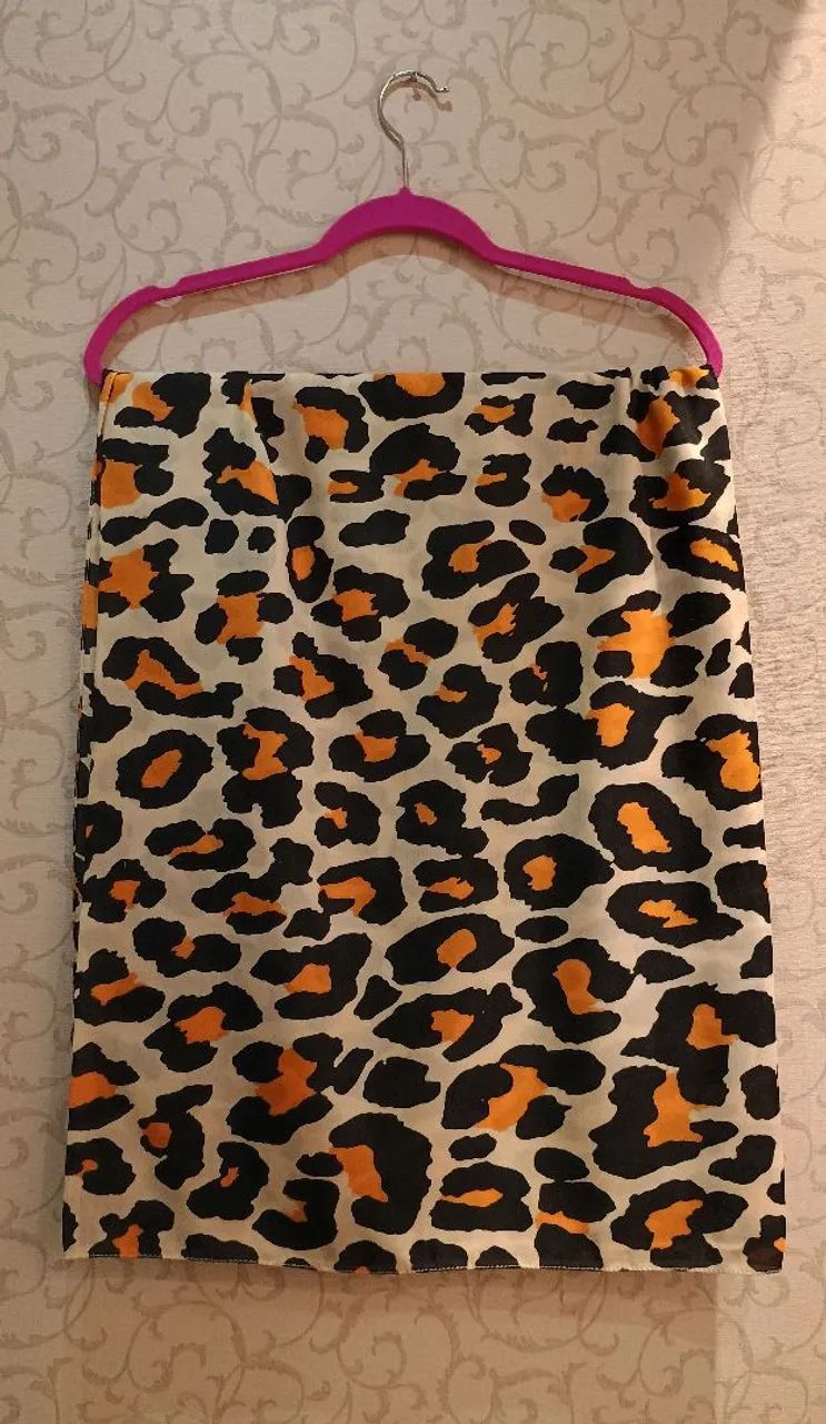 lenço de algodão animal print  tons neutros e caramelo  grande - Foto 5