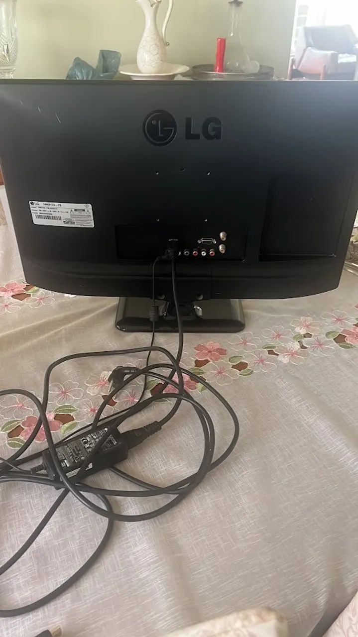 Monitor / TV 24" LG - Foto 2