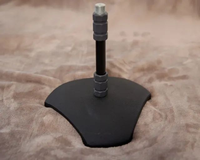 PEDESTAL DE MESA PARA MICROFONE COM TUBO FIXO P/LOCUÇÃO - PODCAST - Foto 4