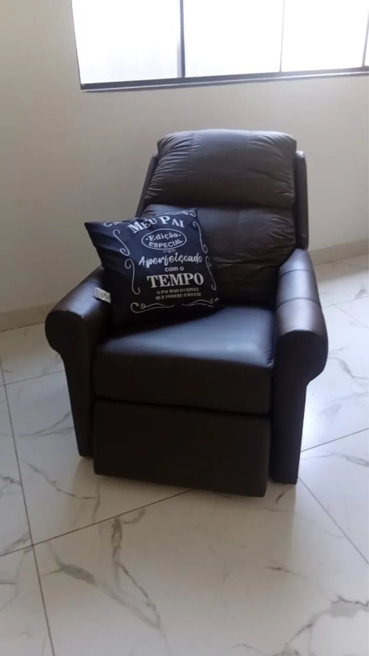 Poltrona em ótimo estado 