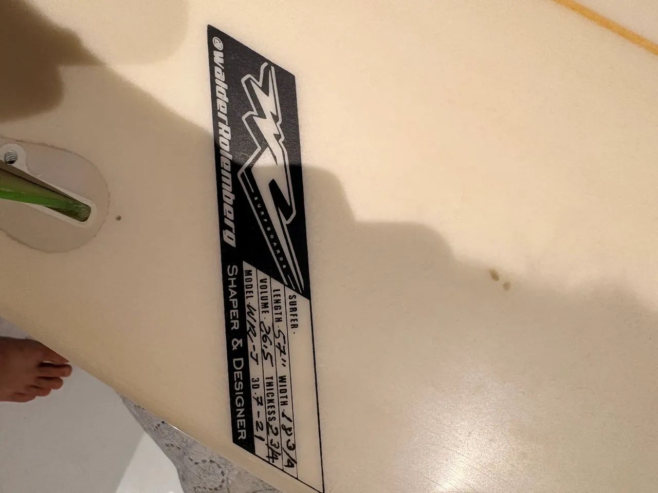 Prancha de surf 5.7? , volume 26.5L , Zerada (Acompanha Quilha, deck e capa) - Foto 5