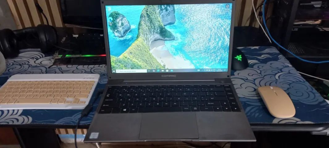 Notebook Conpaq I3 (Com avarias)