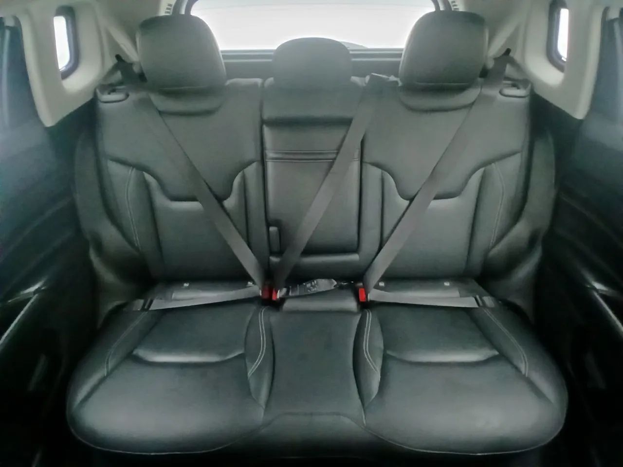 Jeep Compass LONG. T270 1.3 TB 4x2 Flex Aut., foto 18 de 18