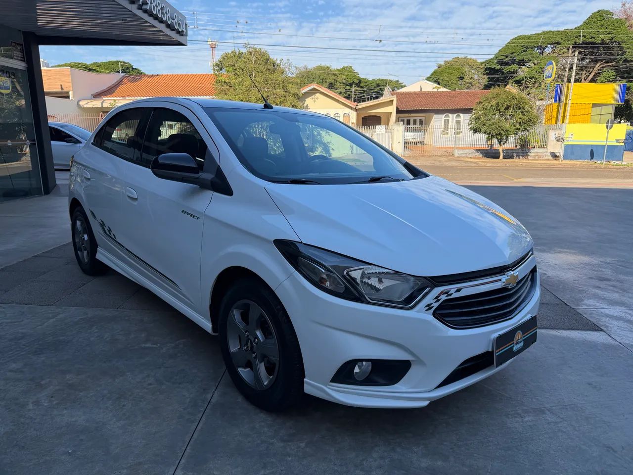Chevrolet Onix Hatch Effect 1.4 8V Flex Mec. 4P 2018 - Foto 5