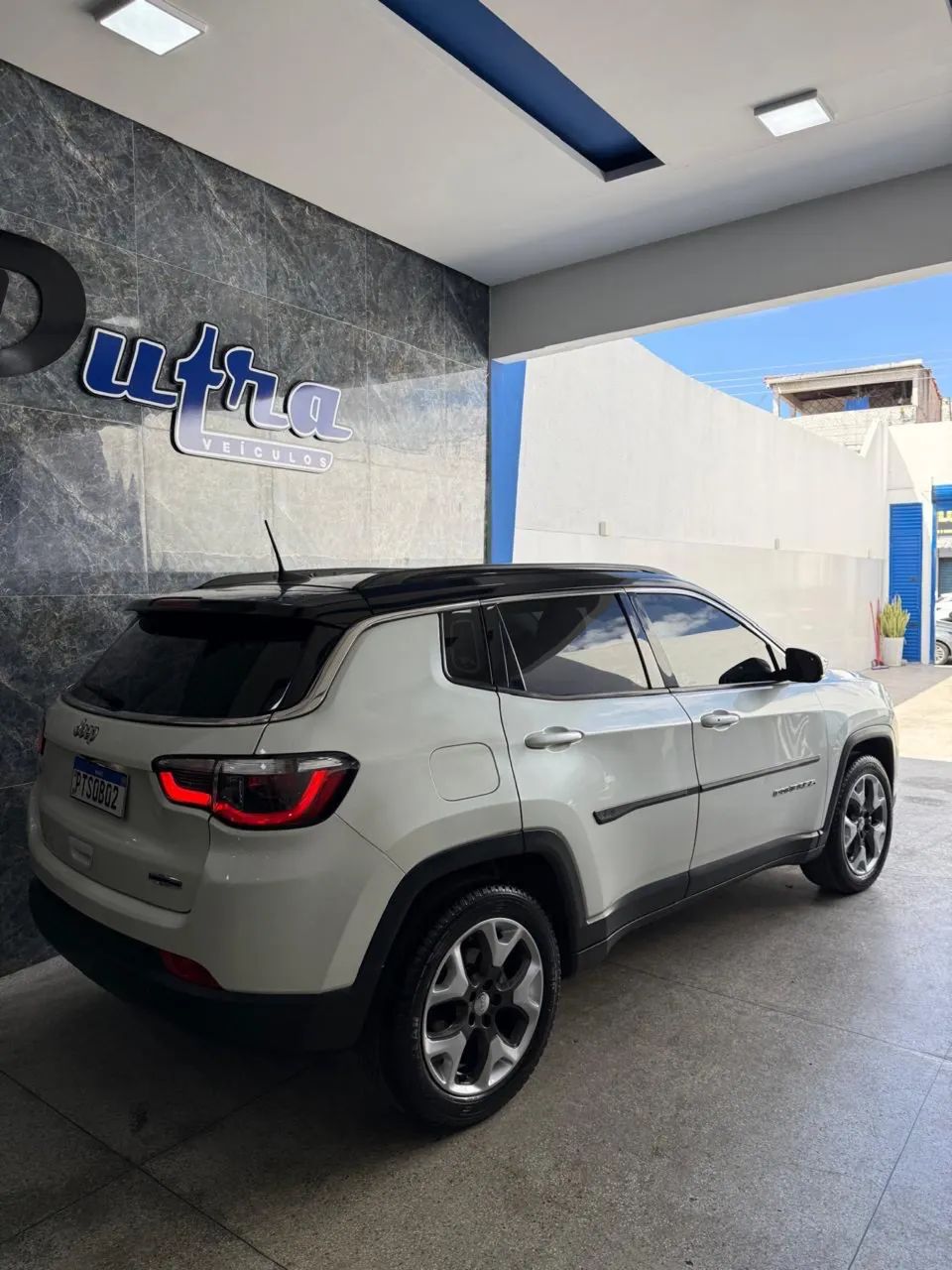 Jeep Compass Longitude 2.0 4X2 Flex 16V Aut. 2020 - Foto 3