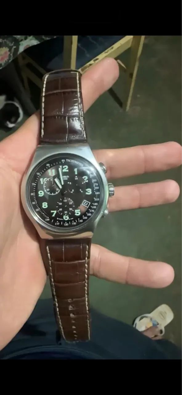 Swatch cara preta 