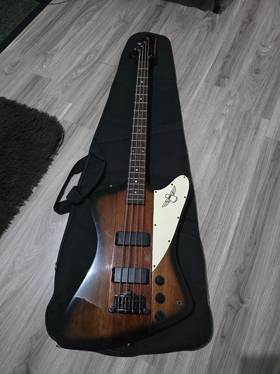 Baixo Ephiphone Thunderbird IV  - Foto 4