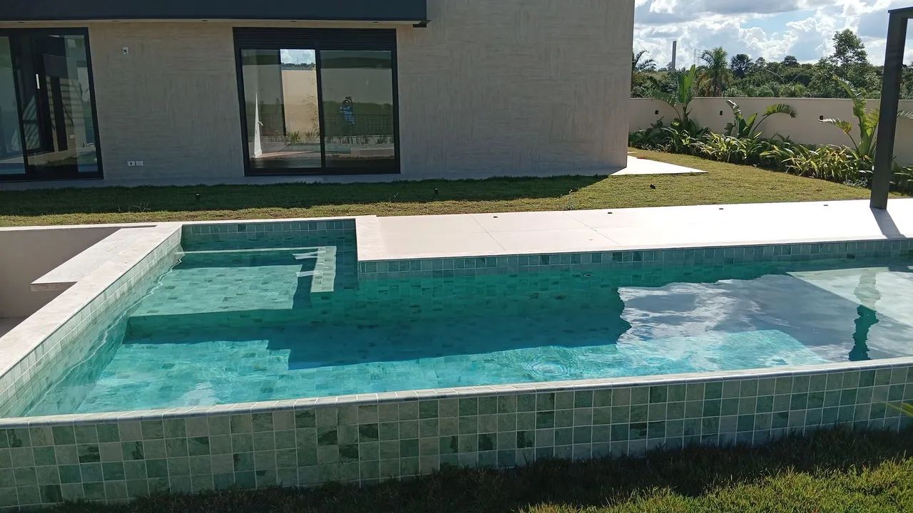 Piscineiro 
