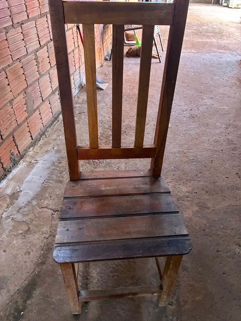  3 Cadeira madeiras usadas 