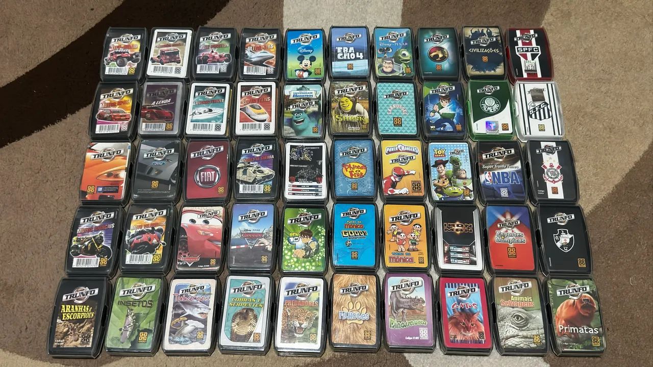 Lote com 50 Super Trunfo Originais - Coleção Variada e Completa! - Foto 2