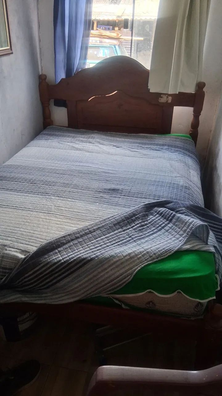 Cama de angelim