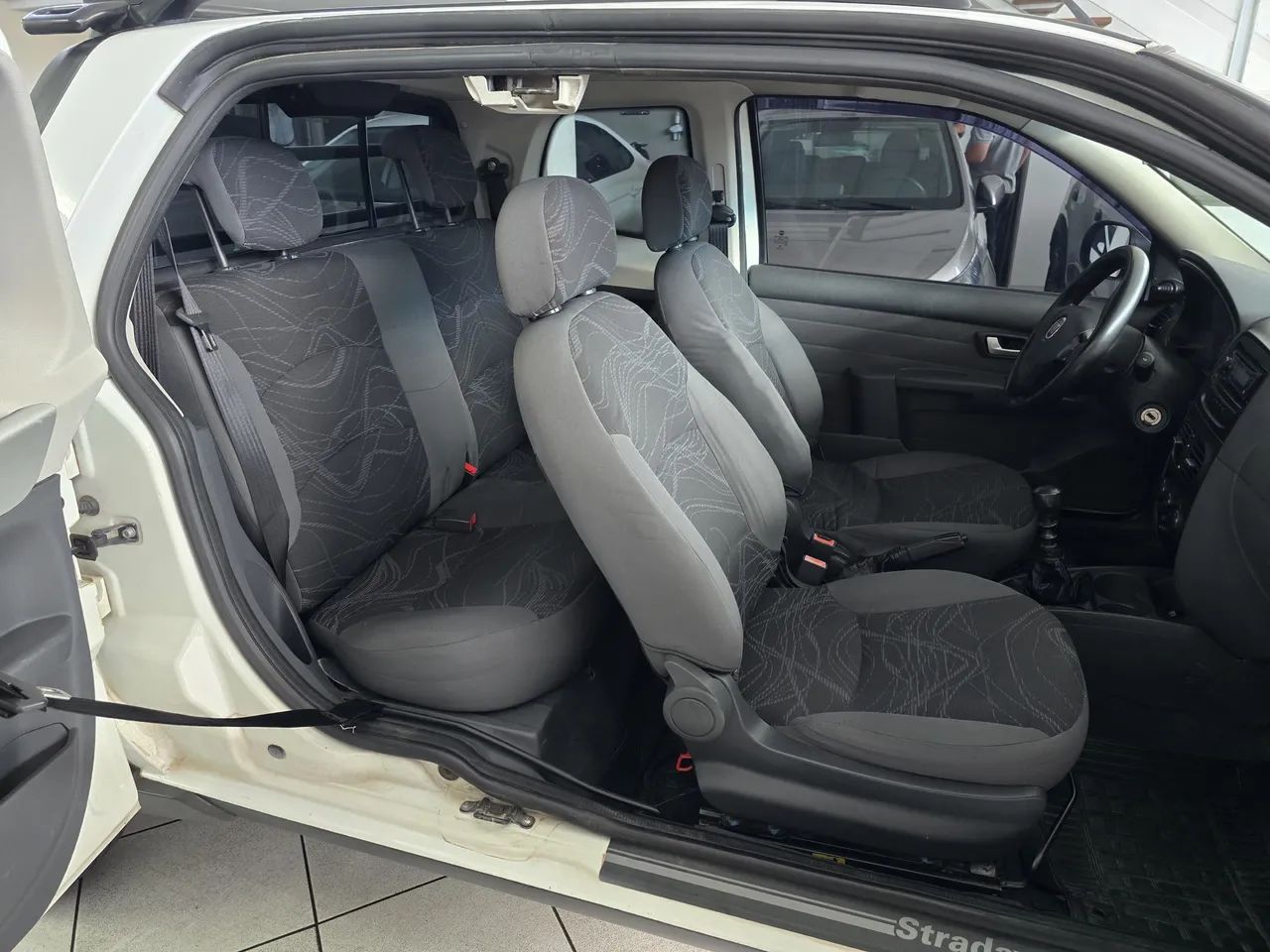 Fiat Strada Working 1.4 MPI Fire Flex 8V CD 2016 - Foto 5