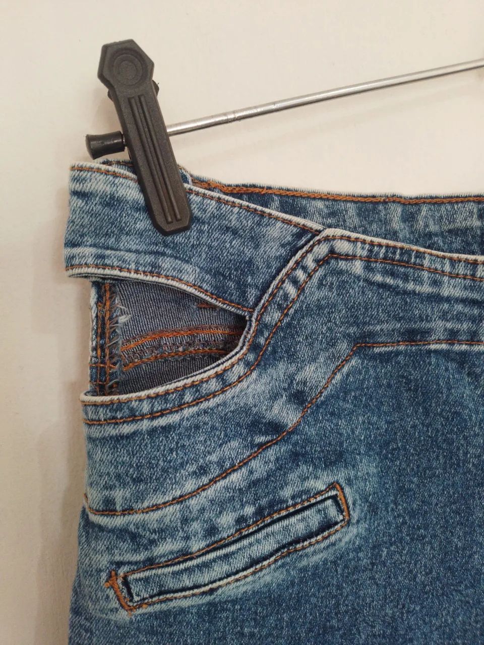Calça jeans skinny com cut out  - Foto 3
