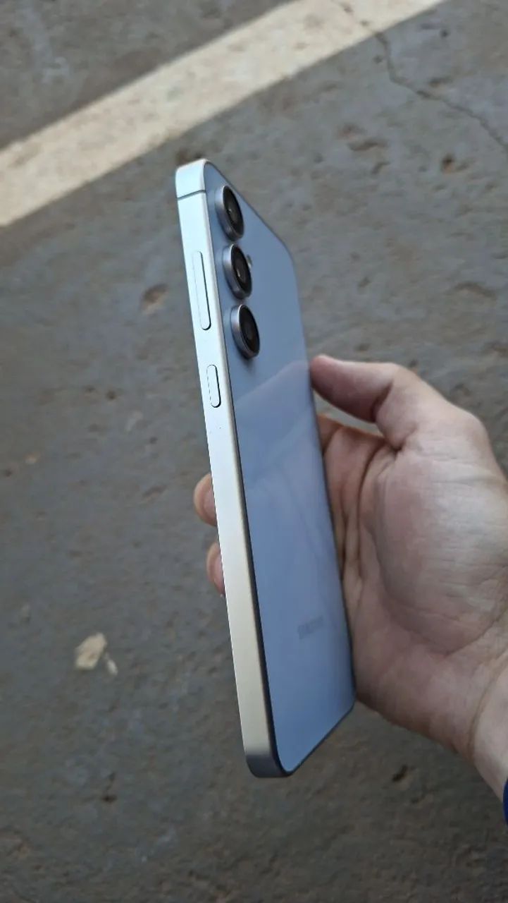 Samsung Galaxy S24 FE 5G 256GB - Foto 2