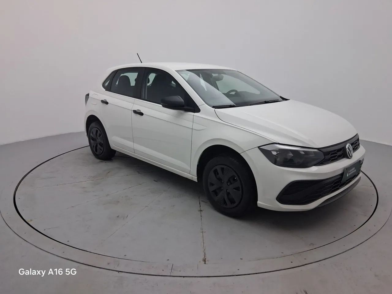 Volkswagen Polo Track 1.0 Flex 12V 5p, foto 7 de 18