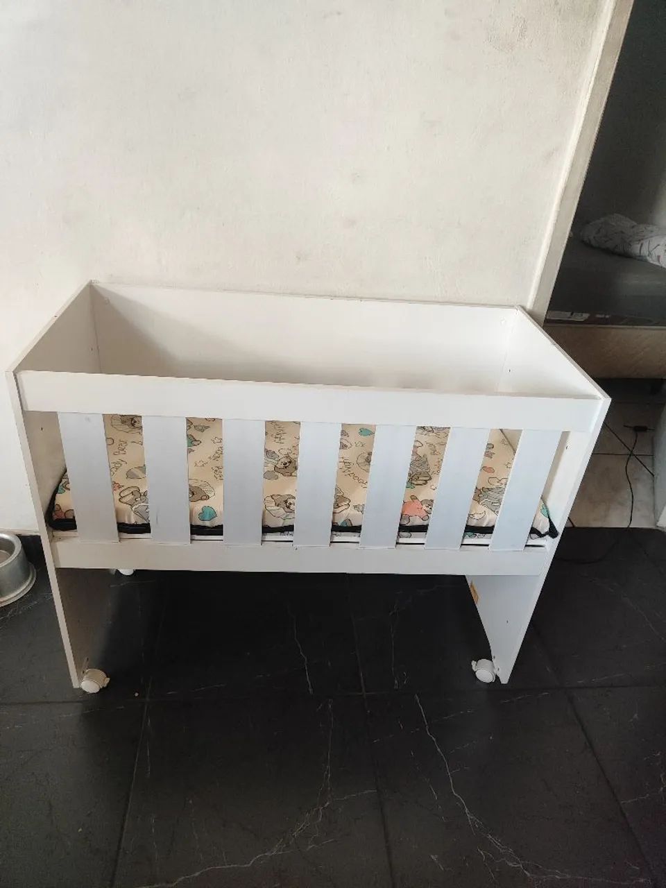 Mini berço que vira estante - Foto 3