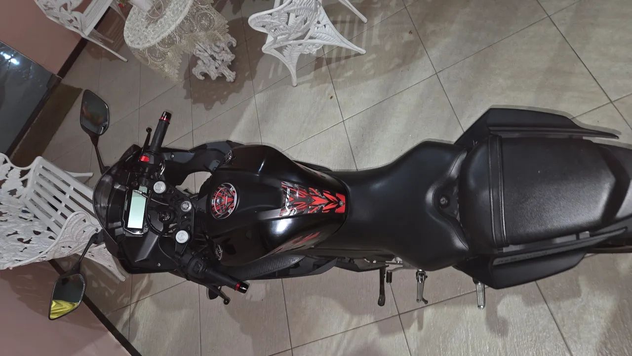 YAMAHA R15 2023/2024 - Foto 5