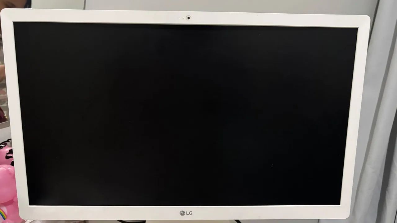 Computador All in One branco da LG