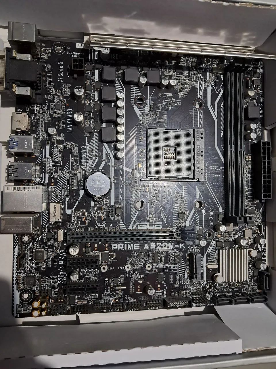 Placa-mãe ASUS Prime A320M-K AM4 - Completa com Espelho e Suportes